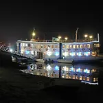 Πανσιόν Legendary Bay - Tematica