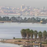 Legendary Bay - Tematica Πανσιόν Seixal (Setubal)