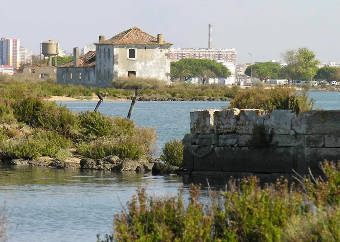 Legendary Bay - Tematica