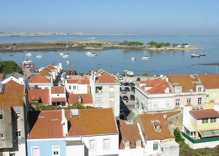 Apartment Legendary Bay - Tematica Seixal (Setubal)